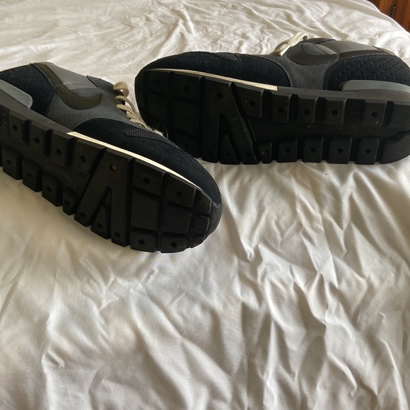 Nike sneakers - Picture 4 of 5